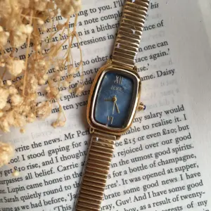 Montre IEKE Lunea – Bleu Saphir